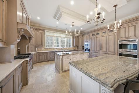1128 Mt. Pleasant Road Winnetka IL 60093