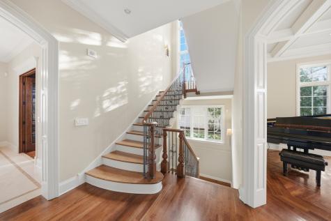 1128 Mt. Pleasant Road Winnetka IL 60093