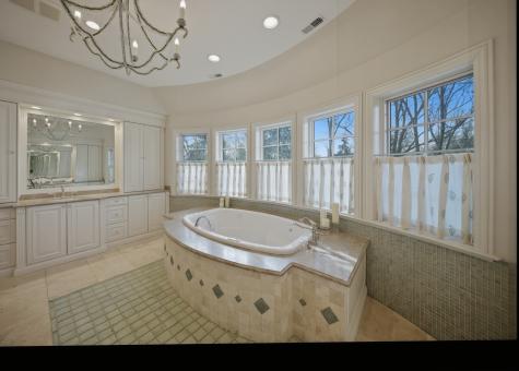 1128 Mt. Pleasant Road Winnetka IL 60093