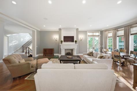 1128 Mt. Pleasant Road Winnetka IL 60093