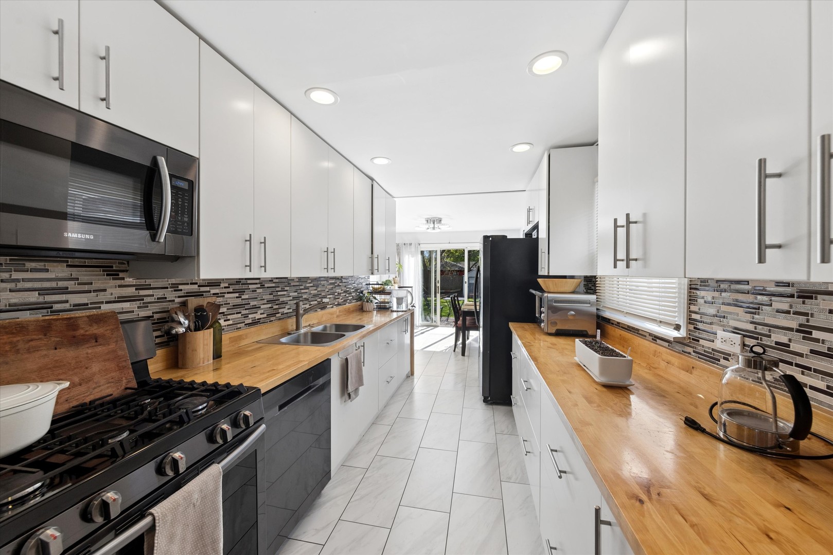 1205 South Chase Street Wheaton IL 60189