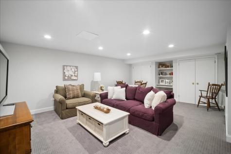 1617 Winnetka Road Glenview IL 60025