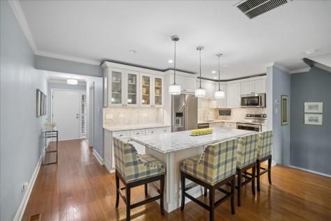1617 Winnetka Road Glenview IL 60025