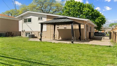 9517 Lavergne Avenue Skokie IL 60077