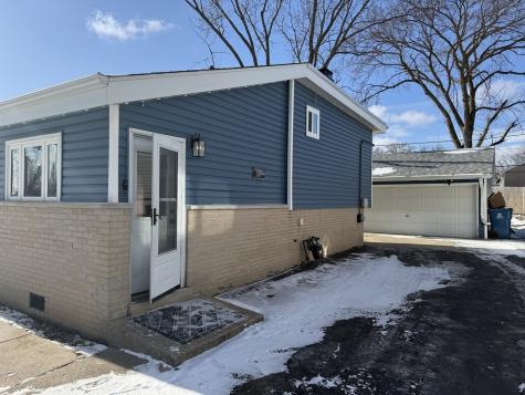 46 North Grant Drive Addison IL 60101