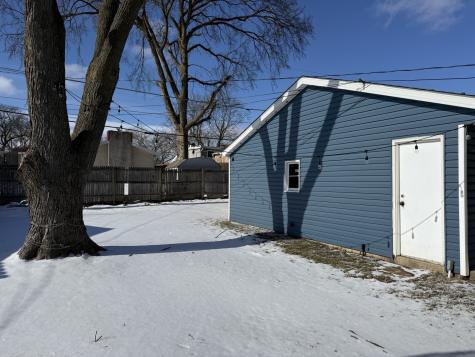 46 North Grant Drive Addison IL 60101