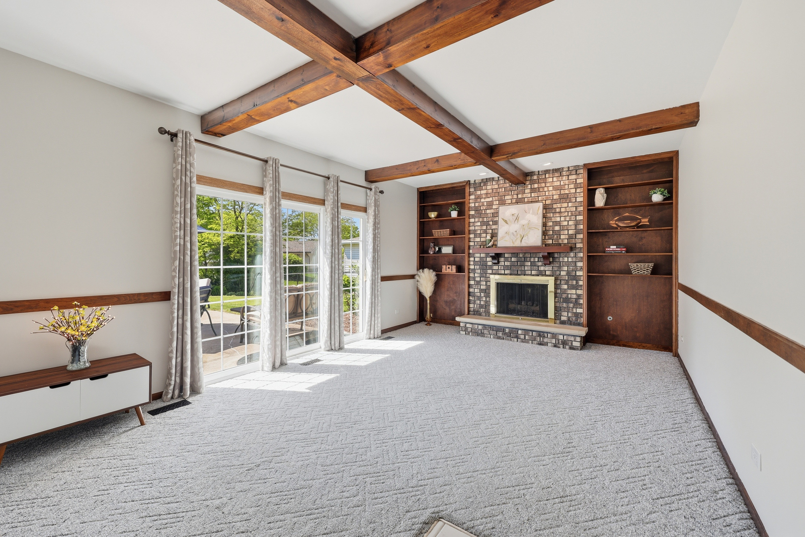 254 Woodville Lane Schaumburg IL 60193