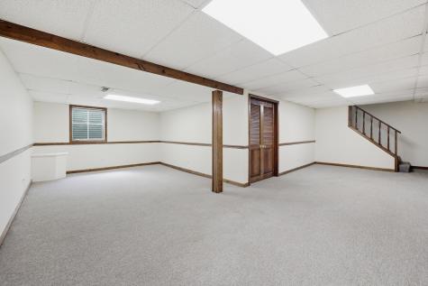 254 Woodville Lane Schaumburg IL 60193