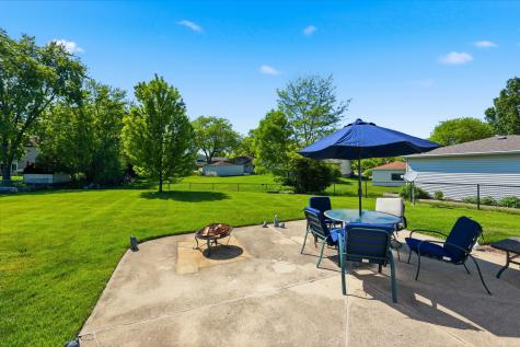 254 Woodville Lane Schaumburg IL 60193
