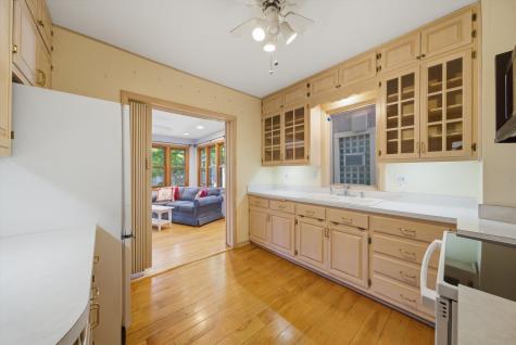 704 Clarence Avenue Oak Park IL 60304