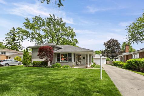 21 North Waterman Avenue Arlington Heights IL 60004
