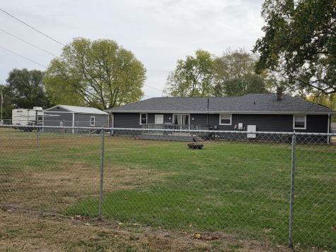 603 1ST Street W Lyndon IL 61261