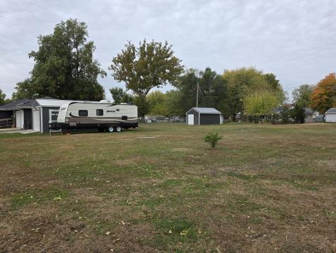 603 1ST Street W Lyndon IL 61261