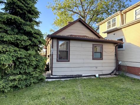209 Ohio Street Joliet IL 60432