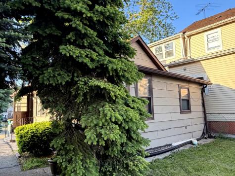 209 Ohio Street Joliet IL 60432