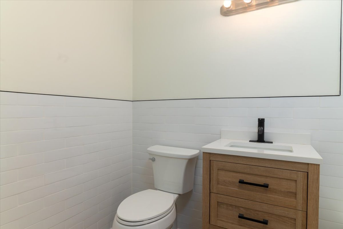 6300 North Sheridan Road Chicago IL 60660