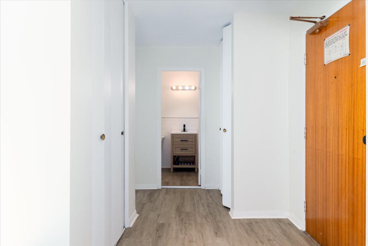 6300 North Sheridan Road Chicago IL 60660