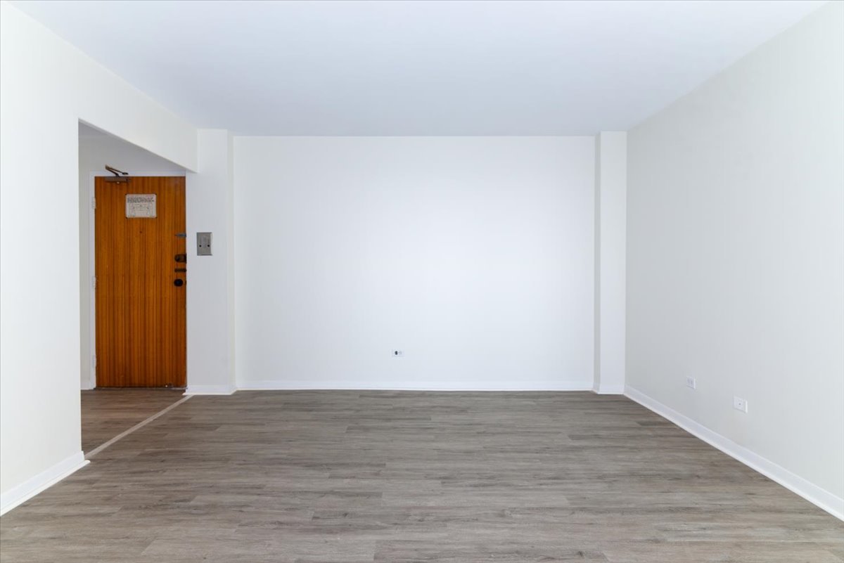 6300 North Sheridan Road Chicago IL 60660