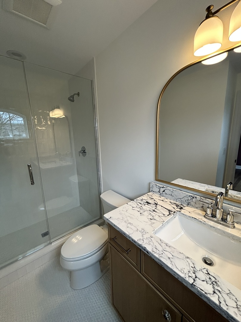 512 North Emroy Avenue Elmhurst IL 60126