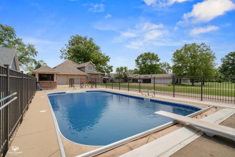 8043 Tamarack Lane Morris IL 60450