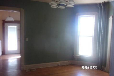 103 South Belmont Avenue Watseka IL 60970