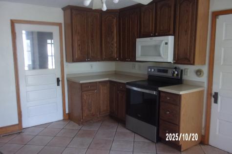 103 South Belmont Avenue Watseka IL 60970