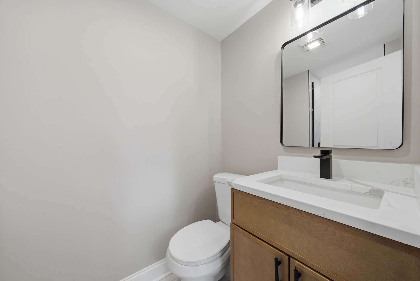 2S206 Mayfield Lane Glen Ellyn IL 60137