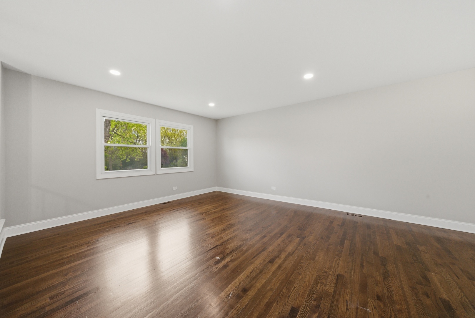 2S206 Mayfield Lane Glen Ellyn IL 60137