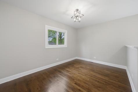 2S206 Mayfield Lane Glen Ellyn IL 60137