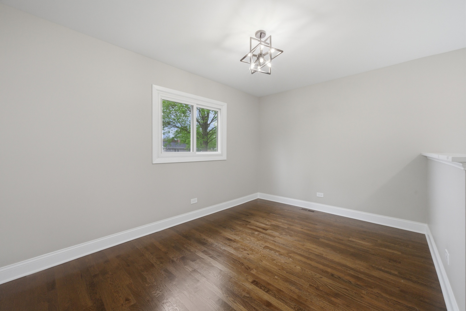 2S206 Mayfield Lane Glen Ellyn IL 60137