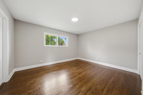 2S206 Mayfield Lane Glen Ellyn IL 60137