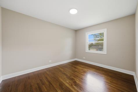 2S206 Mayfield Lane Glen Ellyn IL 60137