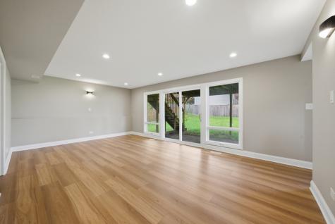 2S206 Mayfield Lane Glen Ellyn IL 60137