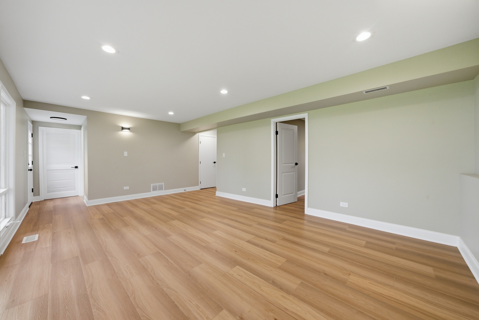 2S206 Mayfield Lane Glen Ellyn IL 60137