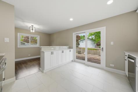 2S206 Mayfield Lane Glen Ellyn IL 60137
