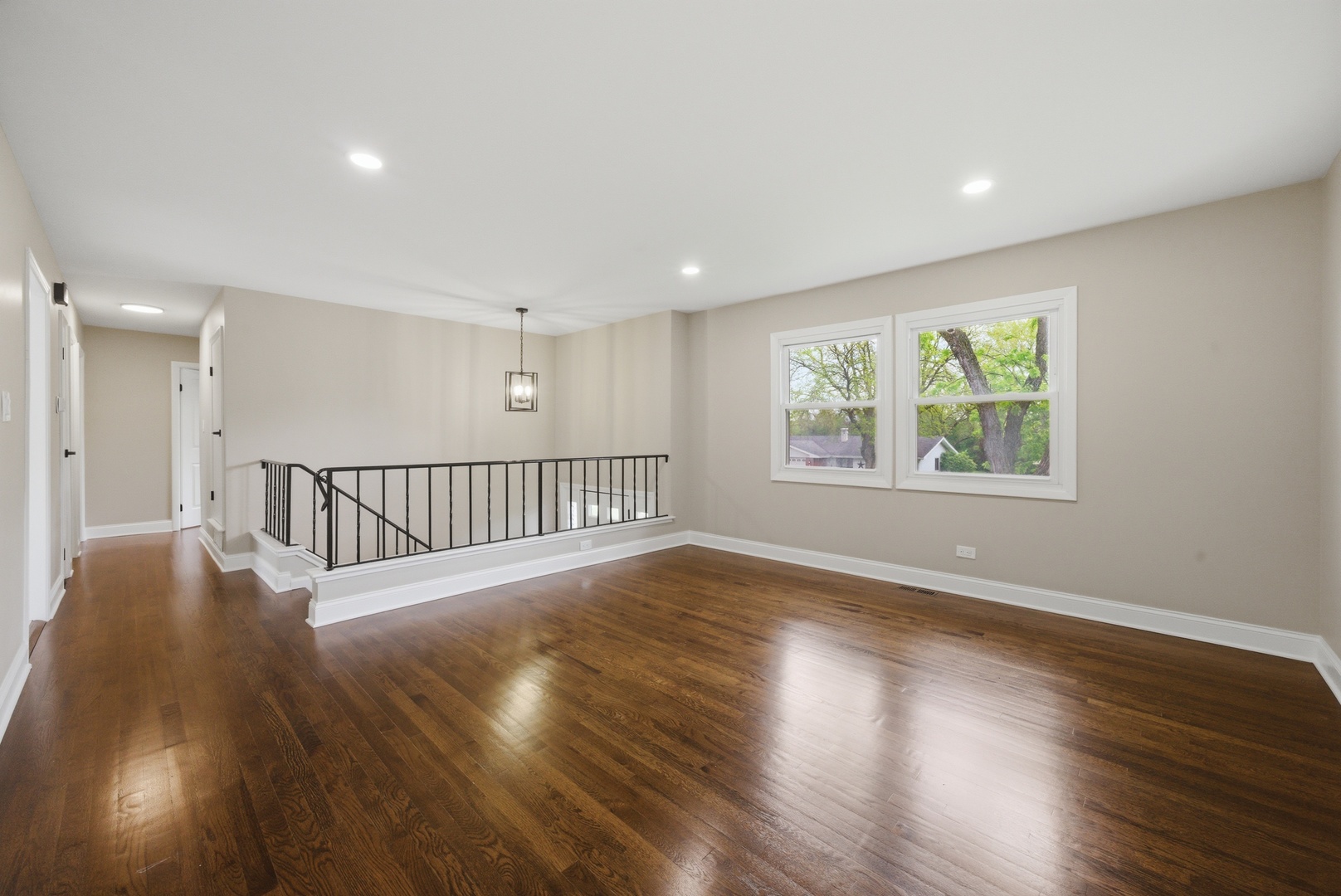 2S206 Mayfield Lane Glen Ellyn IL 60137