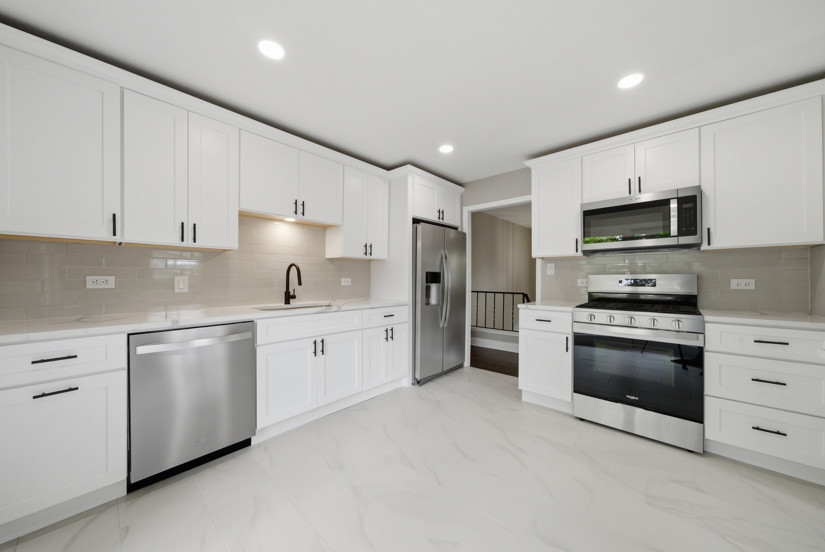2S206 Mayfield Lane Glen Ellyn IL 60137