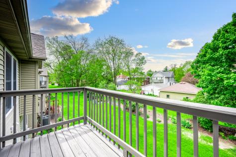 183 Mclaren Drive N Sycamore IL 60178