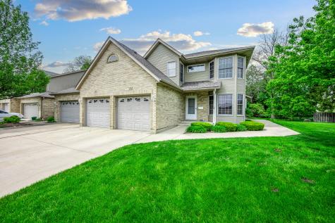 183 Mclaren Drive N Sycamore IL 60178