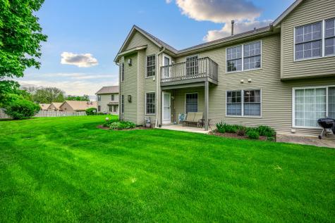 183 Mclaren Drive N Sycamore IL 60178