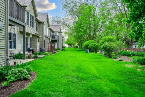 183 Mclaren Drive N Sycamore IL 60178