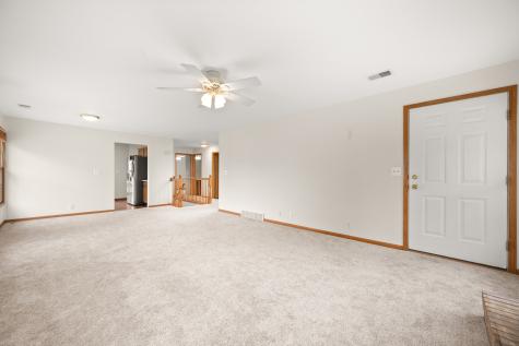 183 Mclaren Drive N Sycamore IL 60178