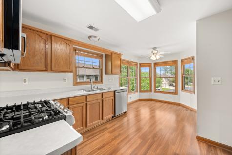 183 Mclaren Drive N Sycamore IL 60178