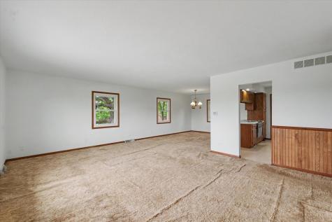 104 Choctaw Trail Loda IL 60948