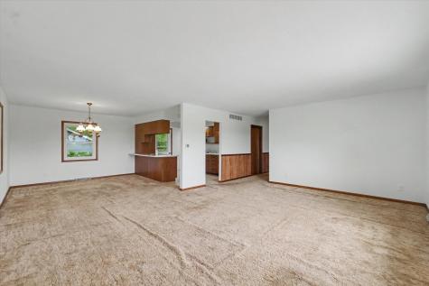 104 Choctaw Trail Loda IL 60948