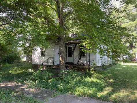 608 South Elm Street Villa Grove IL 61956