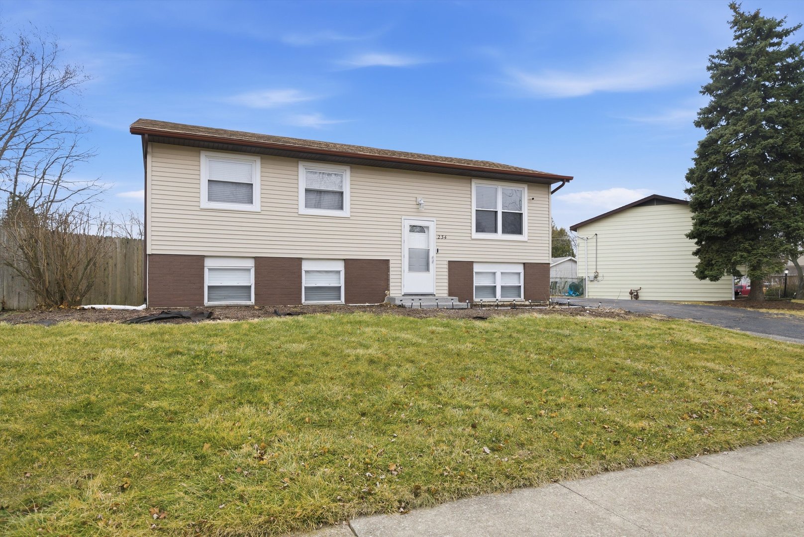 234 Malibu Drive Bolingbrook IL 60440