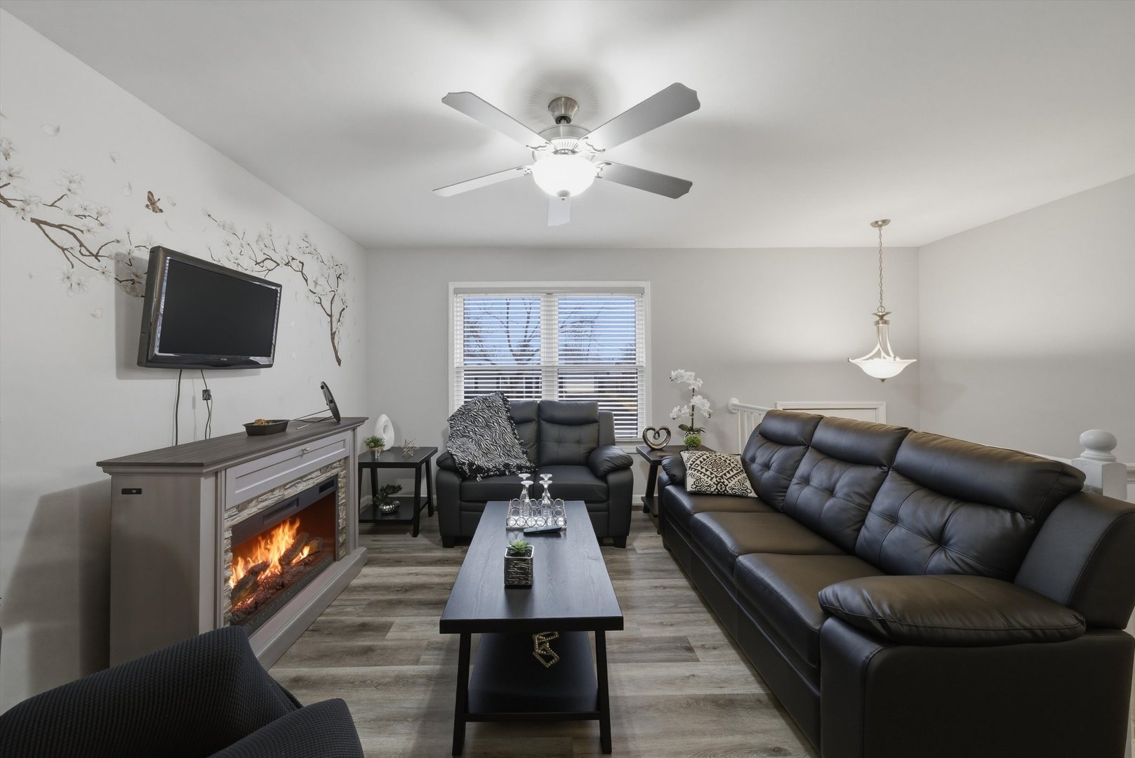 234 Malibu Drive Bolingbrook IL 60440