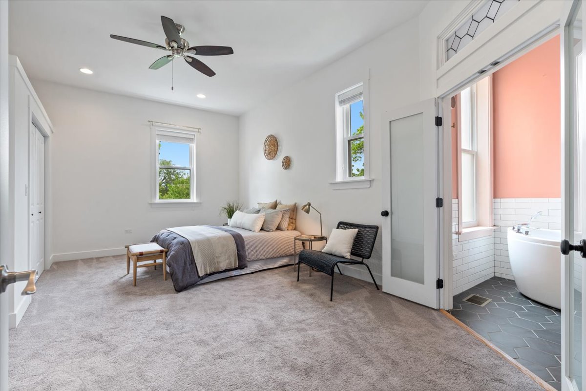 3221 West Fulton Boulevard Chicago IL 60624