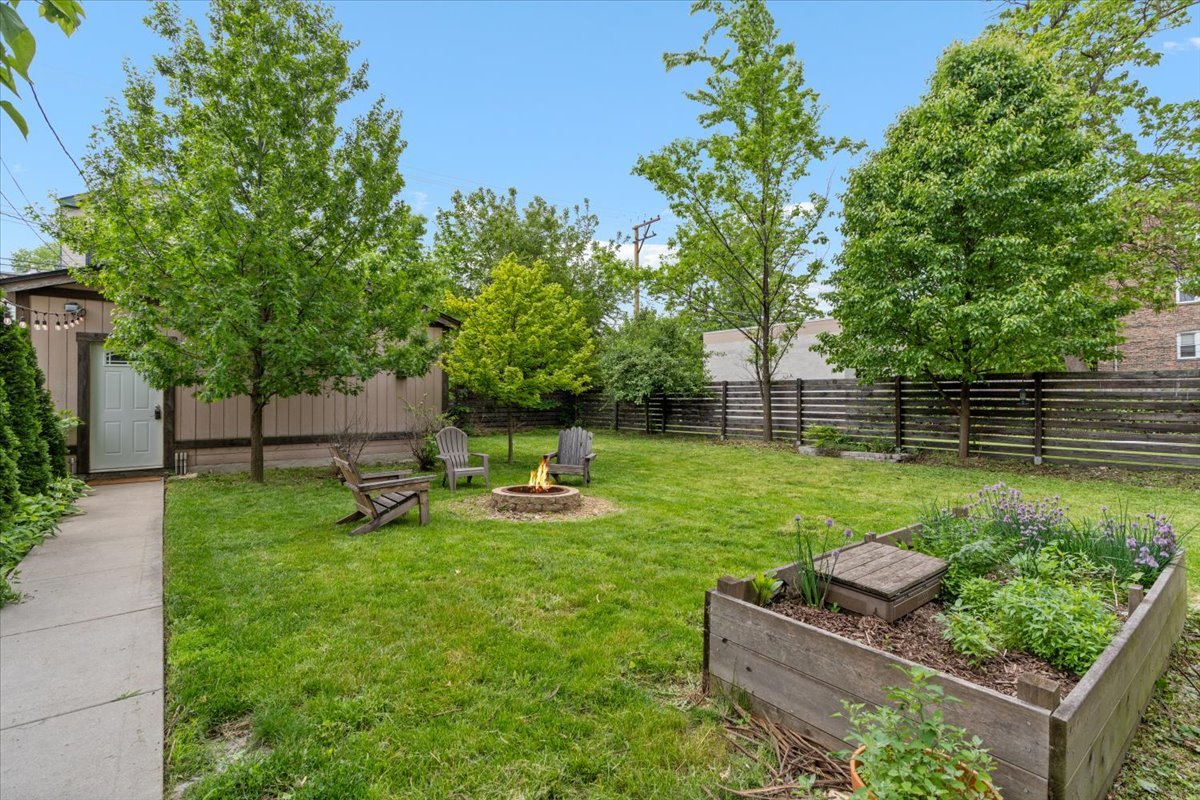 3221 West Fulton Boulevard Chicago IL 60624